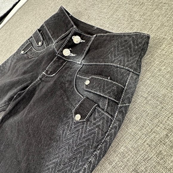 Posesion Butt Lifting Capri Jeans Colombian USA Size 1 Black MSRP $55 - Picture 4 of 16